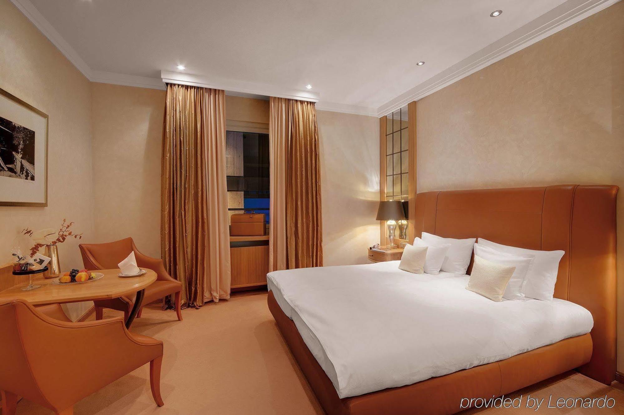 Hotel Koenigshof 뮌헨 객실 사진